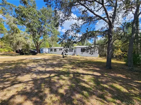 1991 S Whitehurst Ave, Homosassa, FL 34448