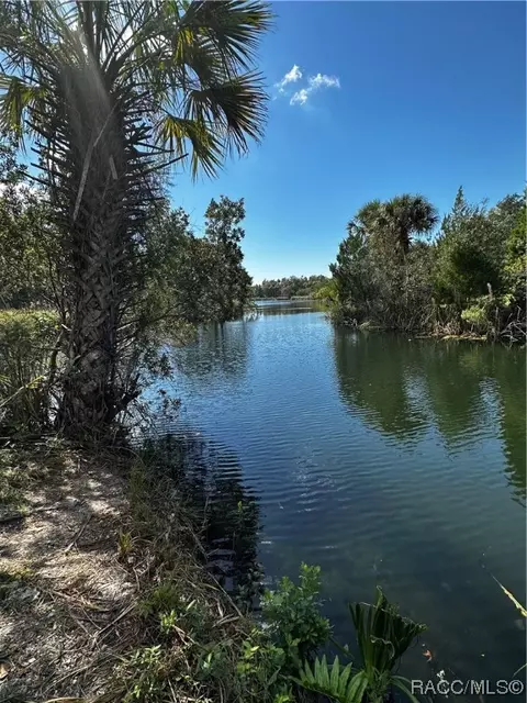 2306 S Todd Pt, Homosassa, FL 34448