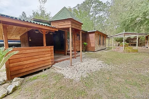 7961 E Quill Ln, Floral City, FL 34436
