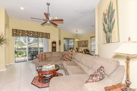 Living - 865 W Silver Meadow Loop, Hernando, FL 34442 photo 2 of 5