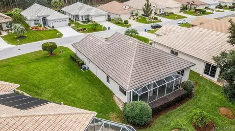 Exterior - 865 W Silver Meadow Loop, Hernando, FL 34442 photo 6 of 19