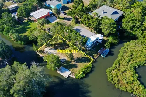 2205 S Seaport Pt, Crystal River, FL 34429