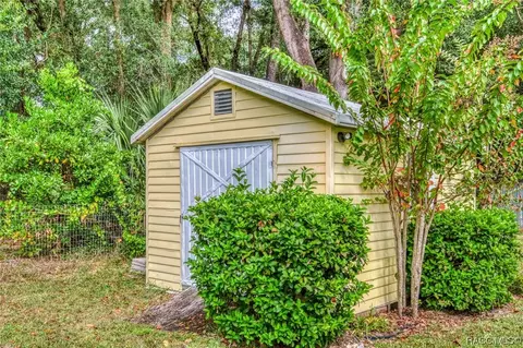 8301 E Fairway Loop, Inverness, FL 34450 photo 10