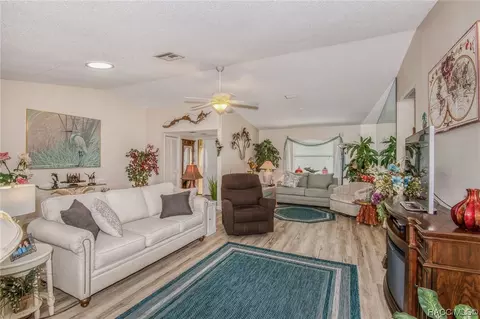 8301 E Fairway Loop, Inverness, FL 34450 photo 5