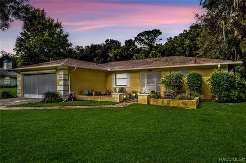 8301 E Fairway Loop, Inverness, FL 34450 photo 6