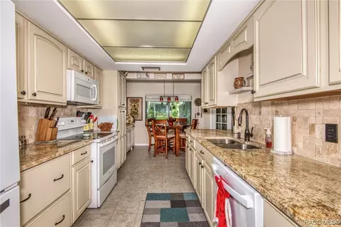8301 E Fairway Loop, Inverness, FL 34450 photo 14