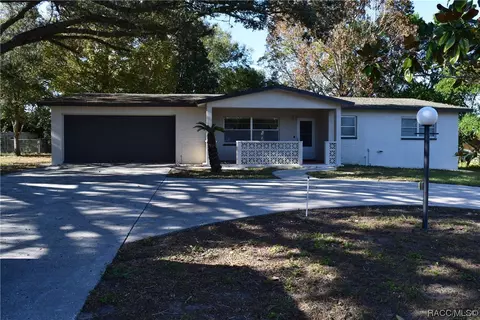 100 S Lincoln Ave, Beverly Hills, FL 34465