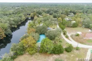 4 Garden Mall, Inglis, FL 34449