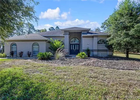 86 Oak Village Blvd S, Homosassa, FL 34446