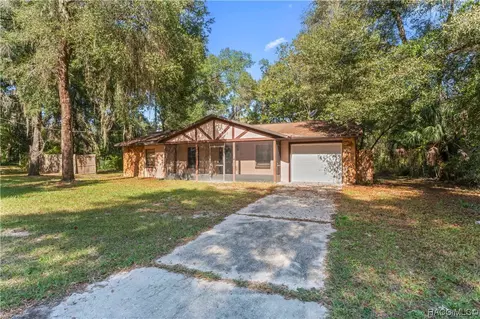 9211 E Redwood Pl, Inverness, FL 34450