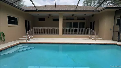 Exterior - 398 W Massachusetts St, Hernando, FL 34442 photo 9 of 30
