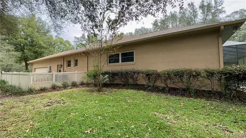 Exterior - 398 W Massachusetts St, Hernando, FL 34442 photo 11 of 30