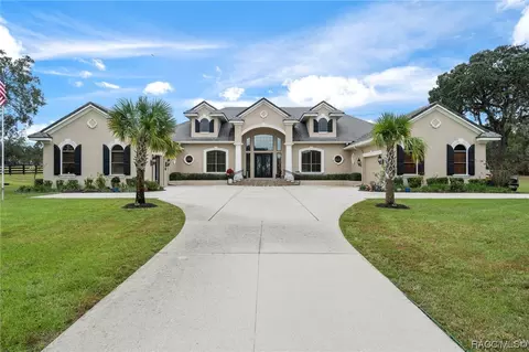 2162 E Hampshire St, Inverness, FL 34453