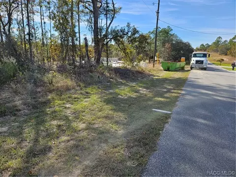 6767 N Pavilion Loop, Citrus Springs, FL 34433