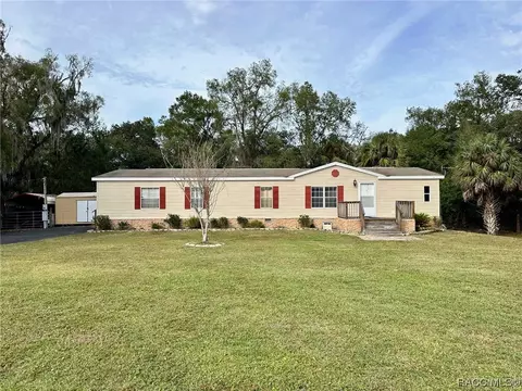 10330 W Pamondeho Cir, Crystal River, FL 34428