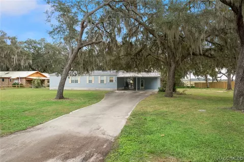 2725 N Lakefront Dr, Hernando, FL 34442