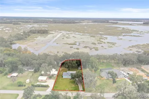 2725 N Lakefront Dr, Hernando, FL 34442 photo 3