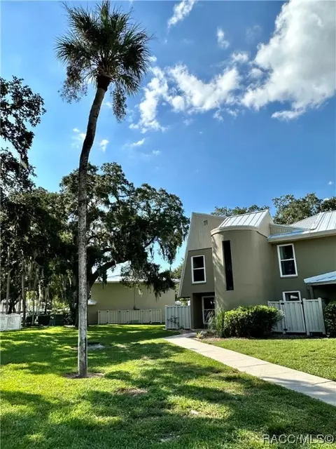 11535 W Sandpiper Ct, Crystal River, FL 34429