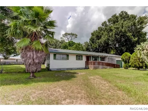 5233 Hill Dr, Zephyrhills, FL 33542
