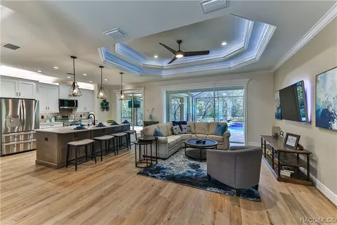 5320 N Lena Dr, Beverly Hills, FL 34465