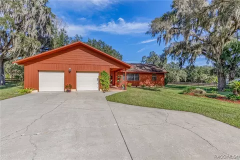 8885 S Rock Pt, Floral City, FL 34436