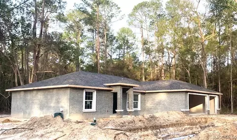 530 Elgrove Dr, Citrus Springs, FL 34434