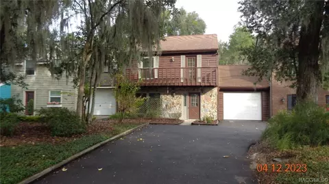 808 W Dampier St, Inverness, FL 34450