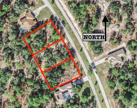 93 Cypress Blvd E, Homosassa, FL 34446