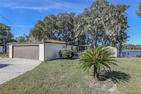 4126 N Bluewater Dr, Hernando, FL 34442