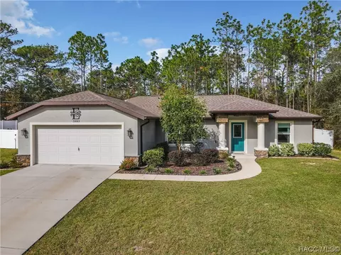 3885 W Calvary St, Citrus Springs, FL 34433