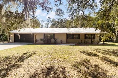 11930 W Checkerberry Dr, Crystal River, FL 34428