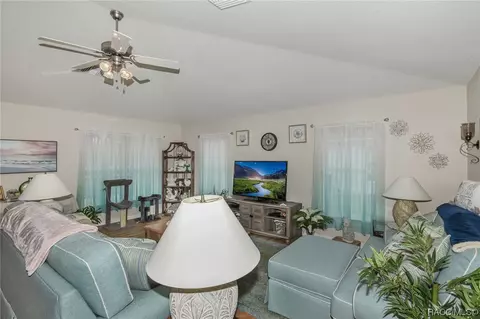 3940 E Lake Hernando Ln, Hernando, FL 34442 photo 4