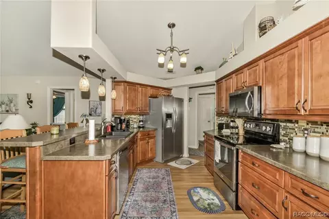 3940 E Lake Hernando Ln, Hernando, FL 34442 photo 9