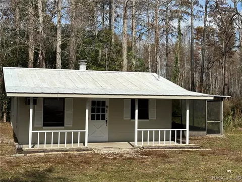 10635 S Mandelay Loop, Homosassa, FL 34448