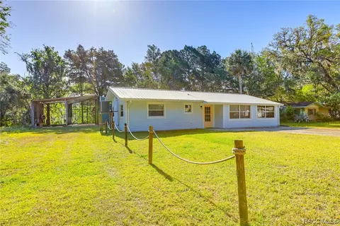 59 Canterbury St, Inglis, FL 34449 photo 9