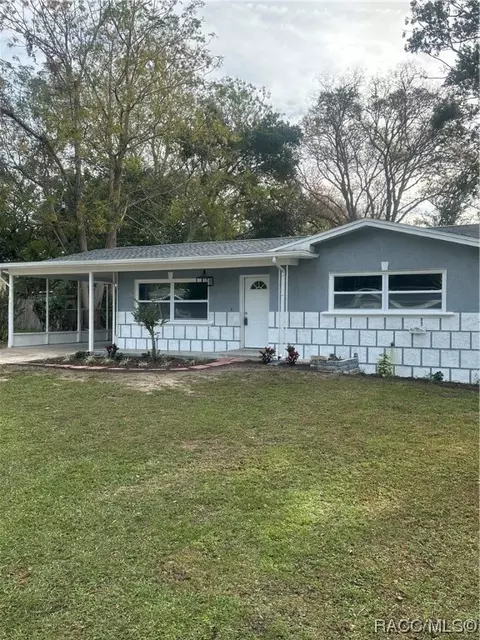 13 N Harrison St, Beverly Hills, FL 34465