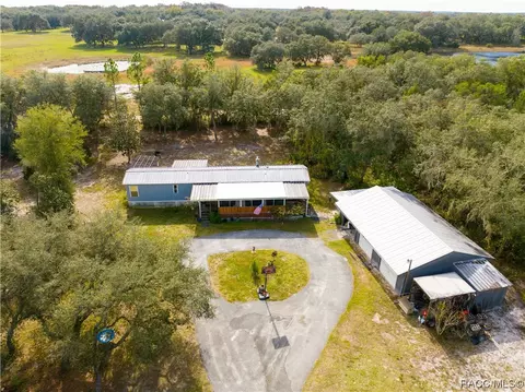 8714 E Midwater Ct, Inverness, FL 34453