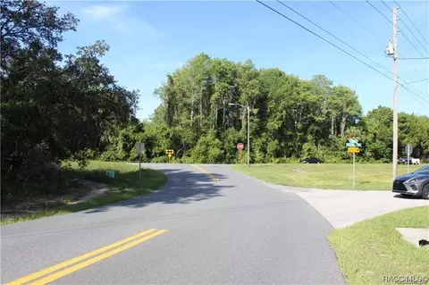 7630 W 7 Rivers Dr, Crystal River, FL 34428