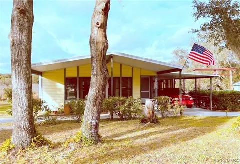 8263 E Sunray Ln, Floral City, FL 34436