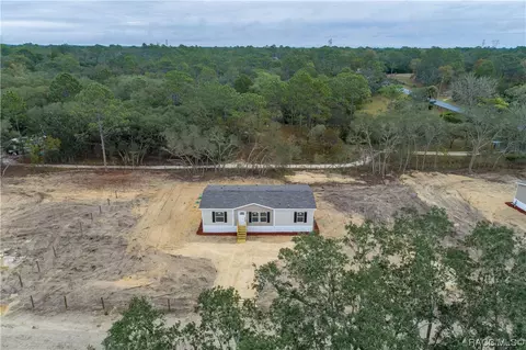 5065 S Adventure Pt, Homosassa, FL 34446