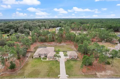 4122 W Pansy Ln, Beverly Hills, FL 34465