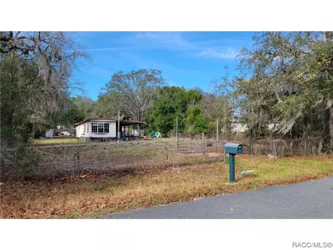 6828 N Birch Ter, Hernando, FL 34442 photo 4