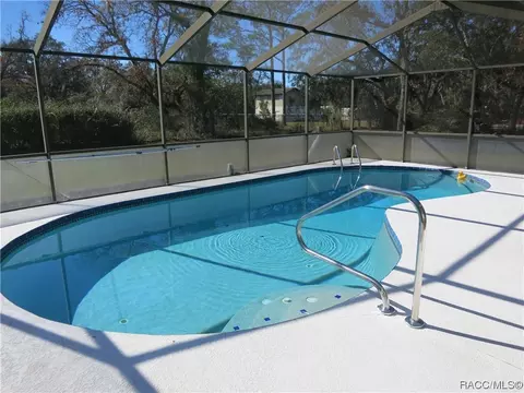 4981 S Lansing Pt, Homosassa, FL 34446