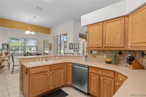 Kitchen - 117 E Liberty St, Hernando, FL 34442 photo 2 of 4