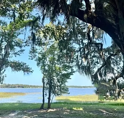 13280 SE 105 Ter, Ocklawaha, FL 32179
