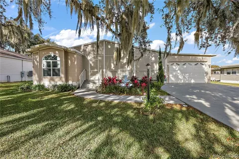 1031 Aloha Way, Lady Lake, FL 32159