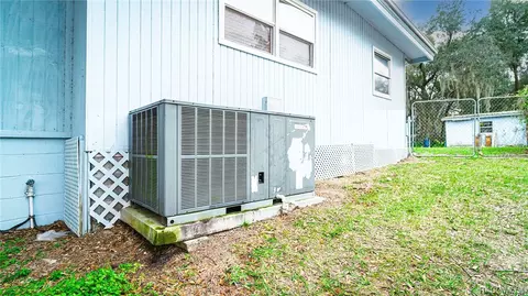 Exterior - 4838 E Harvard Dr, Hernando, FL 34442 photo 5 of 9