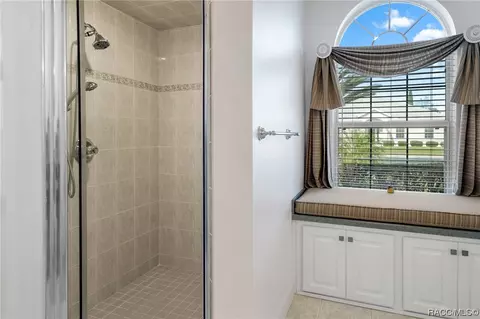 Bath - 3944 E Lake Bellamy Ln, Hernando, FL 34442 photo 5 of 5