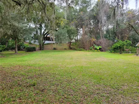 2916 N Chandler Dr, Hernando, FL 34436