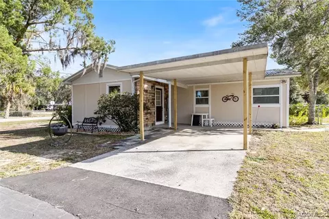 9018 E Swift Ct, Inverness, FL 34450